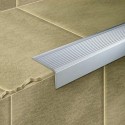 Perfiles para escaleras de aluminio antideslizante Novopeldaño 5
