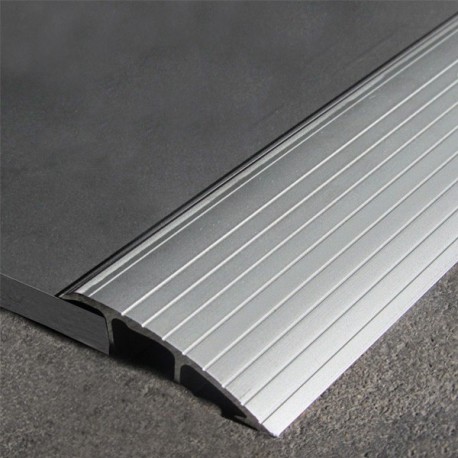 Perfil de transición en rampa de transición de suelos Novonivel Access