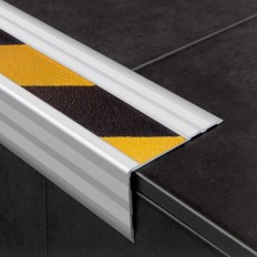 Novopeldaño Safety - Stair nosing profile with non-slip tape