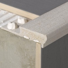 Novopeldaño MaxiKenya - Perfiles para peldaños de composite