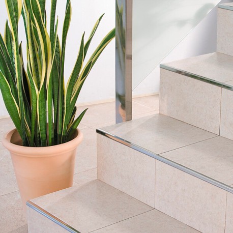 Novolistel 3 Inox - Cantonera de acero inoxidable