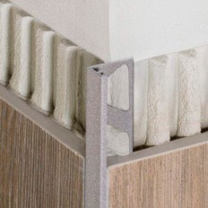 SCHIENE-TS - Cantonera para parquet ou terraço